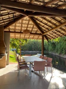 Φωτογραφία από το άλμπουμ του Itacimirim Village Bioflora Impecável Novo σε Itacimirim