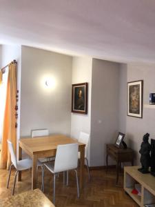 Posedenie v ubytovaní Apartamento Turístico Sigüenza