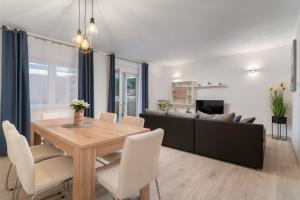 Posedenie v ubytovaní Apartments Lux 3