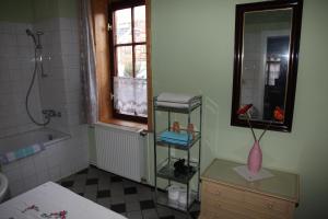 Koupelna v ubytování Ferienwohnung im Stieg 4 mit kostenlosem Parkplatz + 26 fotografií