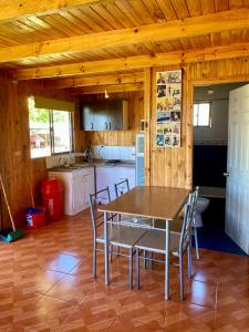 Kuchyň nebo kuchyňský kout v ubytování Cabañas Villa Alegre