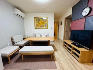 TV/trung tâm giải trí tại IROHA彩叶三室一厅独栋小楼民宿with direct access from Kansai Airport!