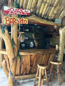 Un restaurant u otro lugar para comer en Cahuita Vibe