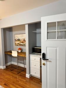 Η κουζίνα ή μικρή κουζίνα στο Cozy Room by Hofstra University