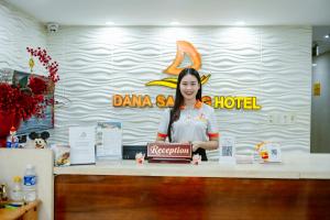 Členové personálu v ubytování DaNa Sailing Hotel