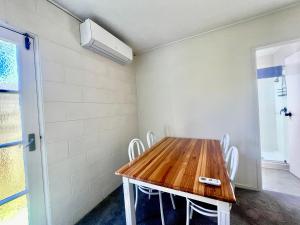 Fotografie z fotogalerie ubytování Browns Bay Olive Tree - Pet Friendly Family Apartment v Aucklandu