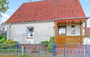 Das Gebäude in dem sich das Ferienhaus befindet