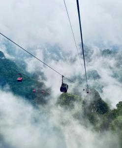 Photo de la galerie de l'établissement 一禾小居观景民宿, à Zhangjiajie