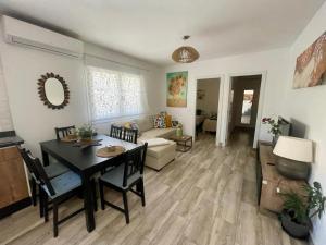 Część wypoczynkowa w obiekcie Pedregalejo Beach House