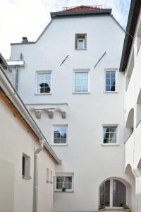 The building in which a szállodákat is located