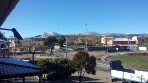 Foto dalla galleria di Apartamentos Rio Almar a El Cabaco Altre 22 foto