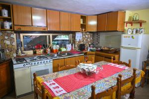 Dapur atau dapur kecil di The Alley Inn
