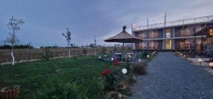 Сад в SunScape Corbu