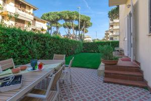 Vườn quanh Villa Robin, elegante e indipendente Città Giardino Viareggio