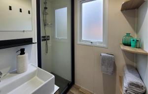 Un baño de Chalet Lauwersoog