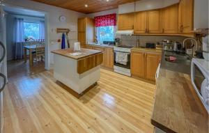 Gallery image of Beautiful Home In Hylte With Sauna in Hylte +10 photos