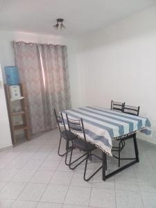 Mynd úr myndasafni af Casa con 2 habitaciones cerca del IPS central í Asuncion