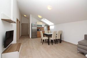 Kuchyň nebo kuchyňský kout v ubytování Apartments Smojver Stipe
