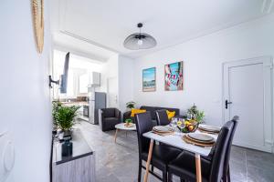 Χώρος καθιστικού στο T2 48m2 neuf, centre ville, 3min à pied de la gare