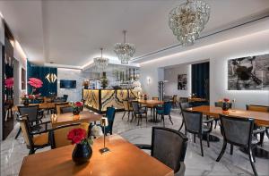 Restauracja lub miejsce do jedzenia w obiekcie Hotel Maria