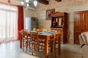 Φωτογραφία από το άλμπουμ του Villa Savona 3 Bedroom Villa with private pool σε Xagħra