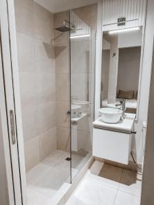 Ένα μπάνιο στο Brown