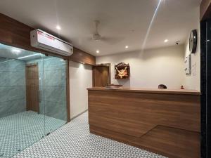 Vstupní hala nebo recepce v ubytování Hotel Sai Samrudhi Western Express Highway