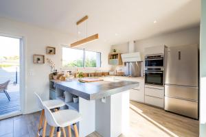 Køkken eller tekøkken på Villa Nerida 500 M de la Plage + 5 billeder