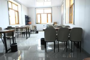 Hongge Hotel - Harbin Taiping Airport的休息区