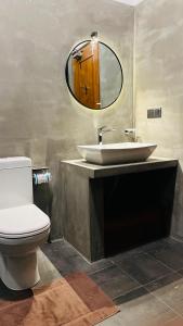 Phòng tắm tại Villa Bell Rose Hikkaduwa