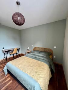 Posteľ alebo postele v izbe v ubytovaní Casa Zola - T3 - Clim Balcon - Centre Brive