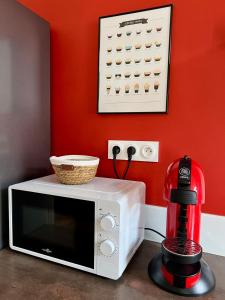 Kuchyňa alebo kuchynka v ubytovaní Casa Zola - T3 - Clim Balcon - Centre Brive
