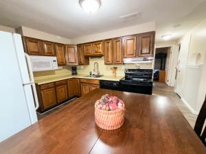 Η κουζίνα ή μικρή κουζίνα στο 4 Bed, 2 Bath, Upper Flat +45 φωτογραφίες