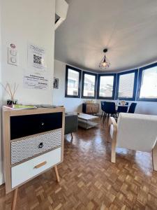Część wypoczynkowa w obiekcie Casa #1407 - T2 Climatisé avec Balcon - Hyper Centre