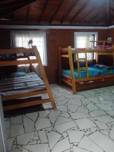 Afbeelding uit fotogalerij van Finca con piscina en Copacabana in Copacabana