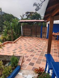 Afbeelding uit fotogalerij van Finca con piscina en Copacabana in Copacabana