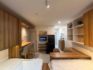 Spaces by Mono Unit 326客房内的一张或多张床位