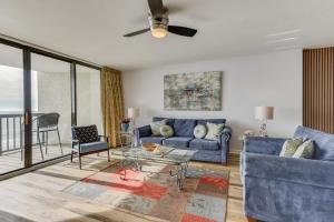 Φωτογραφία από το άλμπουμ του Pool and Hot Tub Access at Oceanfront Resort Condo! σε Myrtle Beach