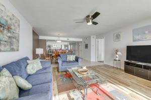 Φωτογραφία από το άλμπουμ του Pool and Hot Tub Access at Oceanfront Resort Condo! σε Myrtle Beach