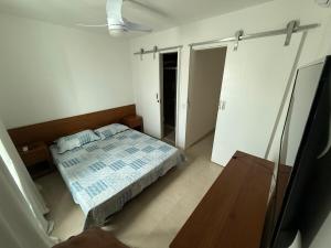 Ένα ή περισσότερα κρεβάτια σε δωμάτιο στο Casa duplex Cabo Frio, em frente à praia do Peró