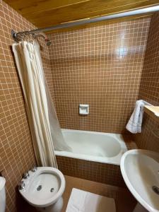 Un baño de LAS LEÑAS Duplex Esparta