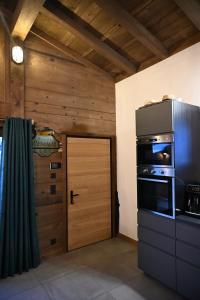 Kuchyňa alebo kuchynka v ubytovaní Chalet Montana