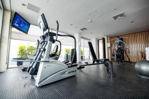 The fitness centre and/or fitness facilities at Dazzler by Wyndham Lima Miraflores
