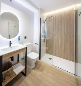 Ένα μπάνιο στο Apartamentos Turísticos D10 +63 φωτογραφίες