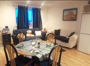 ウェックスフォードにあるDooVan Wexford Central Holiday Apartment!のギャラリーの写真