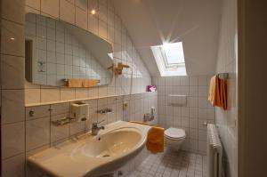 Koupelna v ubytování Hotel Neuenfels