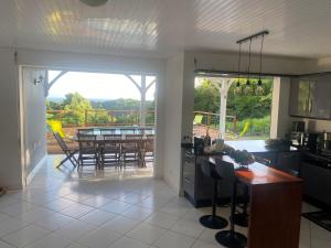 Balkón nebo terasa v ubytování Les terrasses de Maëlle - Jolie villa F4 vue mer