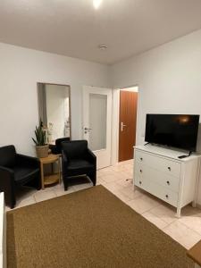TV a/nebo společenská místnost v ubytování Studio centrally located at Central Station