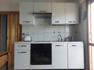 Kuchyň nebo kuchyňský kout v ubytování apartment Grace, just 200 meter from beach, Campomarino Madonnina