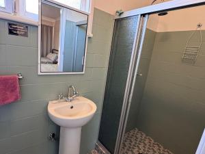 Gallery image of ALPINE COUNTRY MOTEL plus FREE COFFEE in Cooma